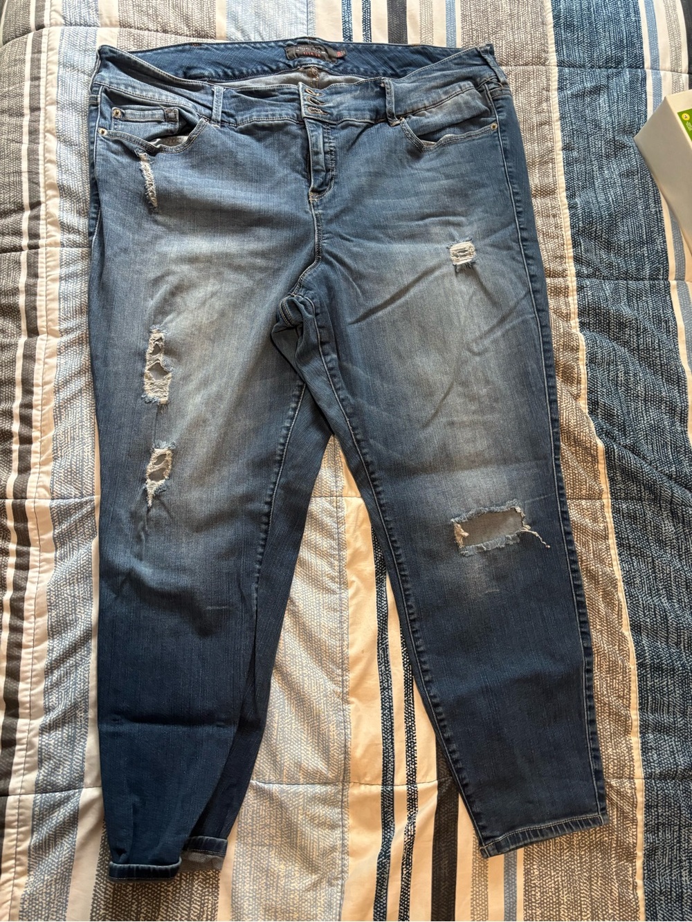 torrid Distressed Skinny Jeans in Dark Blue Wash